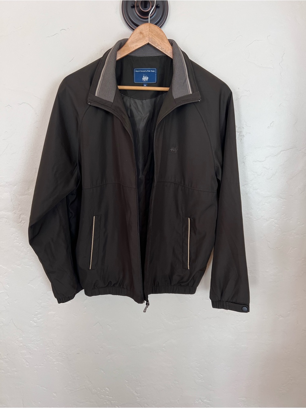 Vintage Royal Queen’s Polo Team Windbreaker Jacket Brown Y2K Size M